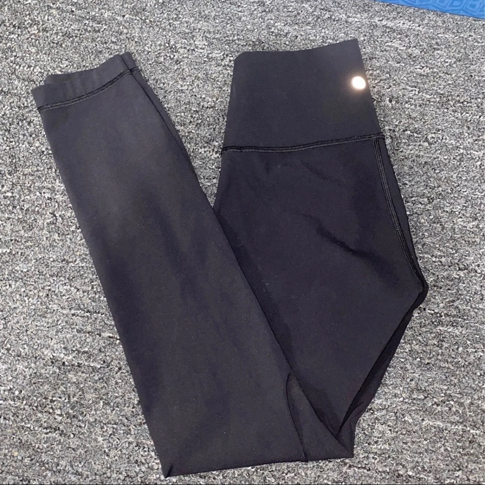 Lululemon Wunder Under 25”